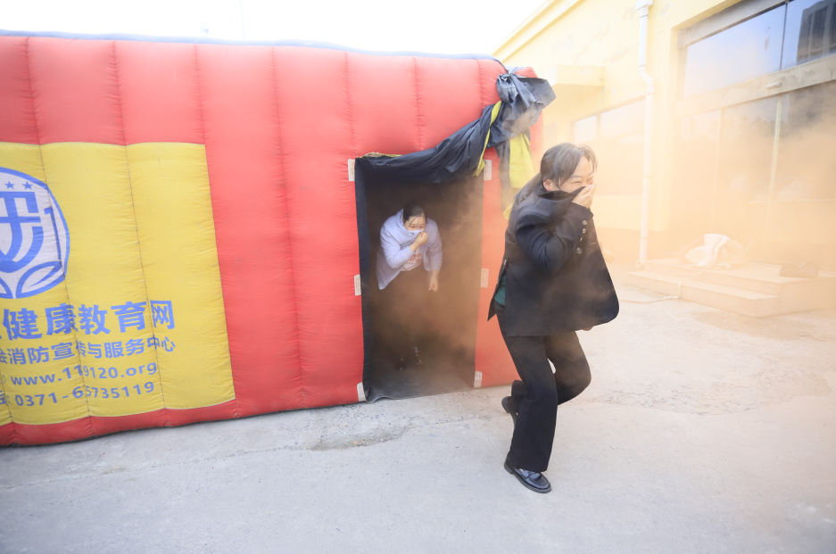 增強(qiáng)消防意識(shí)，筑牢安全底線丨花花牛乳業(yè)集團(tuán)組織消防應(yīng)急演練