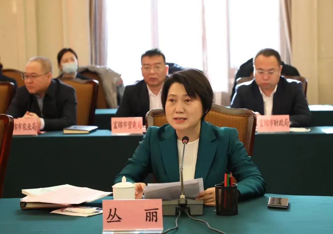 產(chǎn)業(yè)聯(lián)動(dòng)促發(fā)展 合作共贏創(chuàng)未來 | 佳木斯市政府、富錦市政府與花花牛乳業(yè)集團(tuán)正式簽署戰(zhàn)略合作協(xié)議