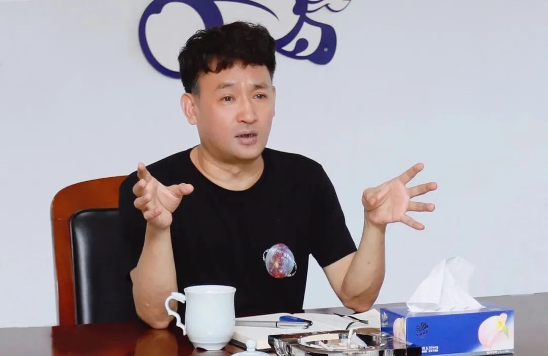 凝心聚力·贏創(chuàng)未來 | 花花牛乳業(yè)集團(tuán)召開營銷、養(yǎng)殖及飼料經(jīng)營工作會議