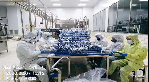 花花牛 | 疾風(fēng)來(lái)臨，你是不是勁草？