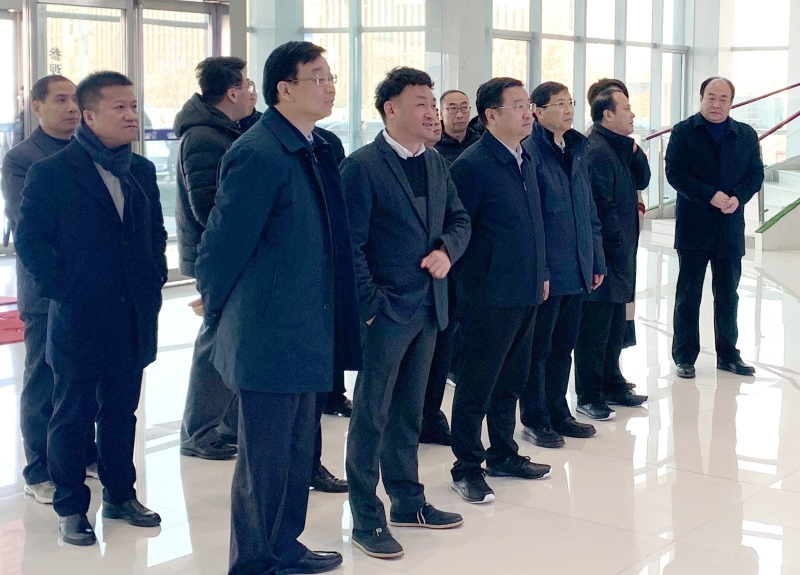 鄭州市委副書記、市長王新偉蒞臨花花牛乳業(yè)集團(tuán)調(diào)研